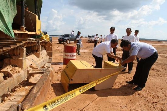 Penyitaan Alat berat oleh Tim 9